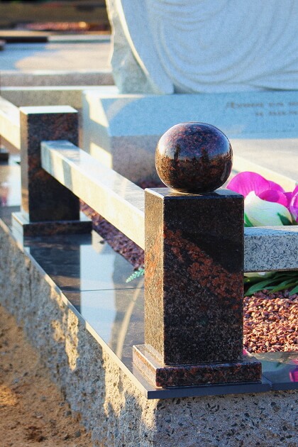 Благоустройство кладбищ в Минске с выездом по Минскому району