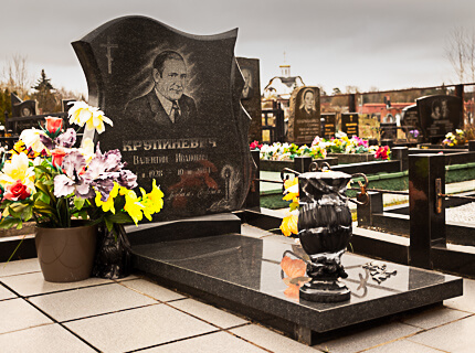 Предлагаем заказать и купить памятник высшего качества из природного камня