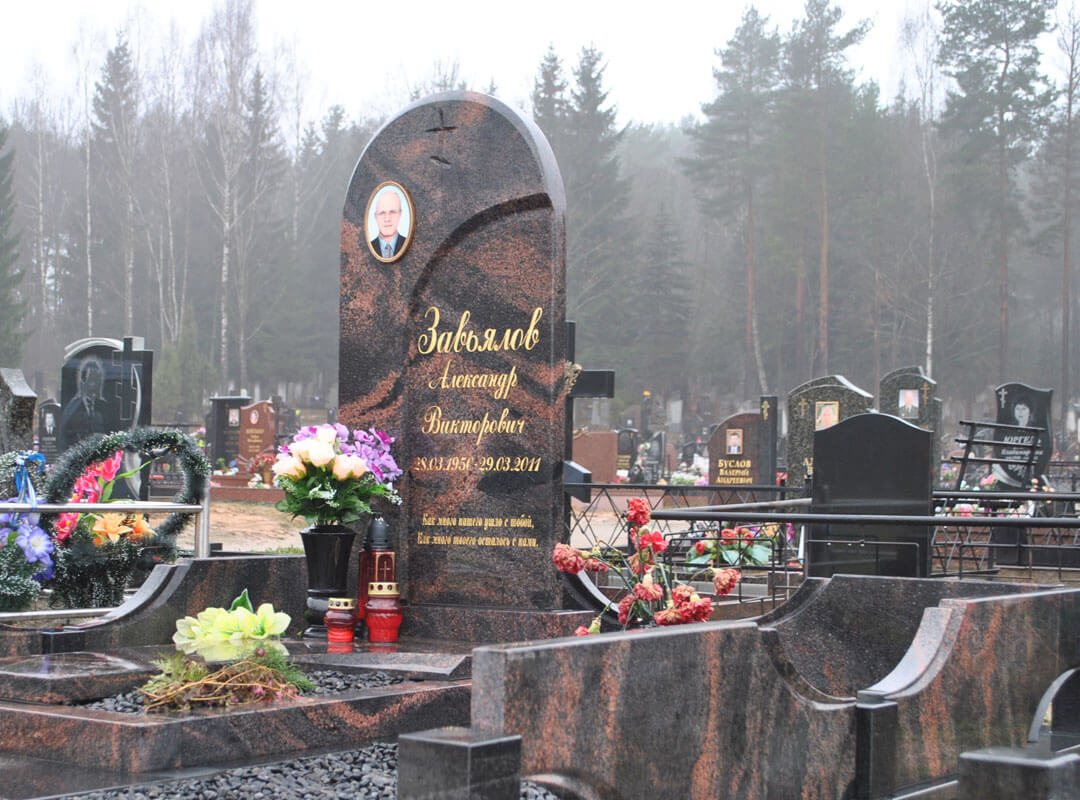 Эксклюзивные памятники из гранита в Минске