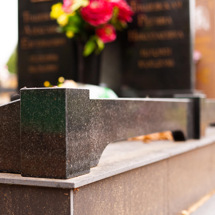 Связаться с представителями компании Гранитное Дело в Минске