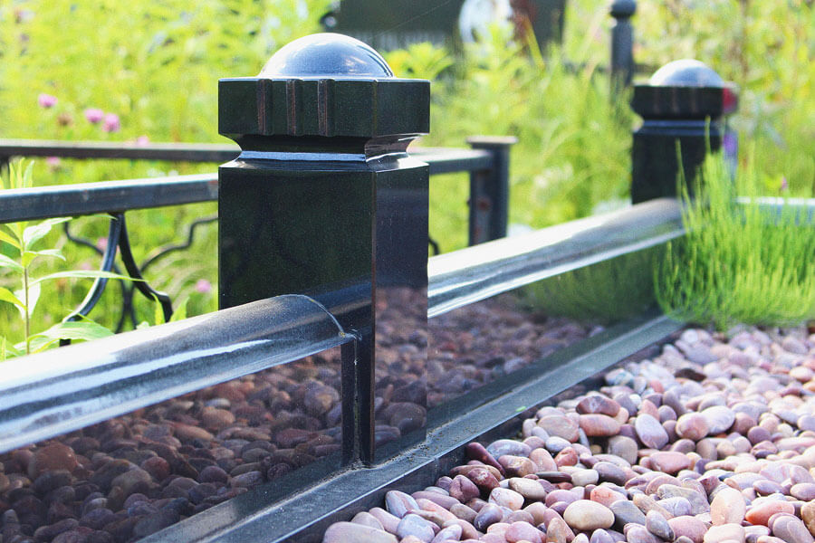 Заказать оградки на могилу в компании Гранитное Дело