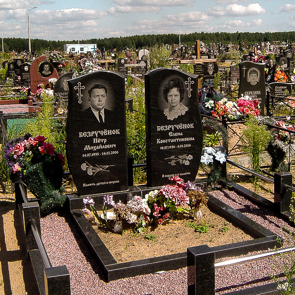 Изготовление вертикальных памятников с доставкой и установкой по Минску и Минскому району